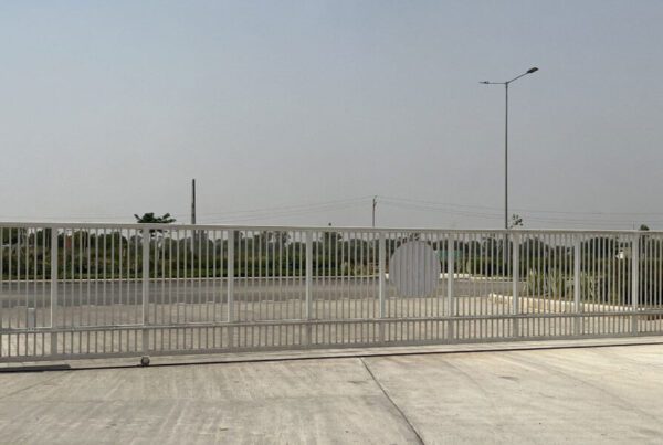 Entrance gate